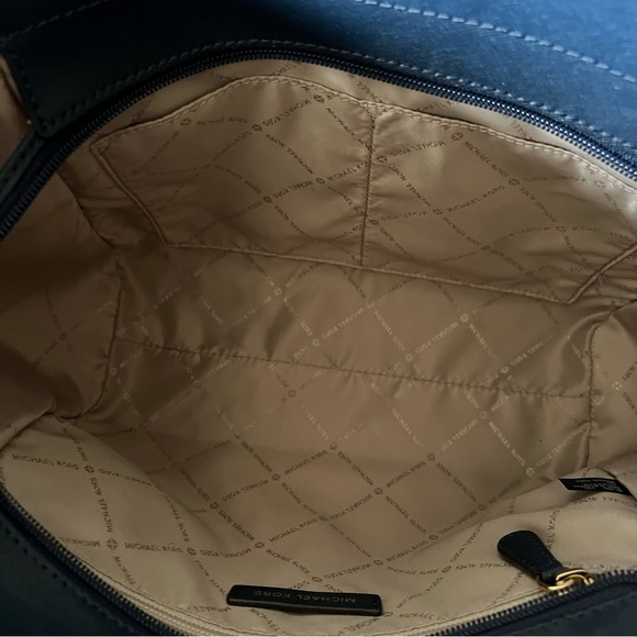 MICHAEL KORS Navy Blue Leather Jet Set Travel Gold-Tone Hardware Tote Handbag - Picture 11 of 16